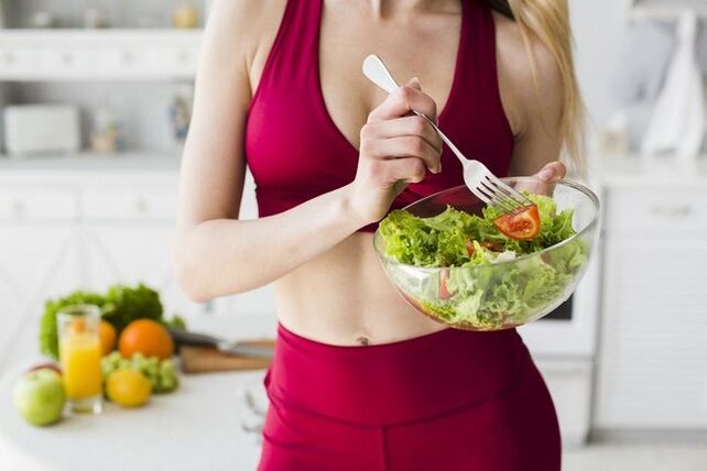 ēšanas dārzeņu salāti svara zaudēšanai