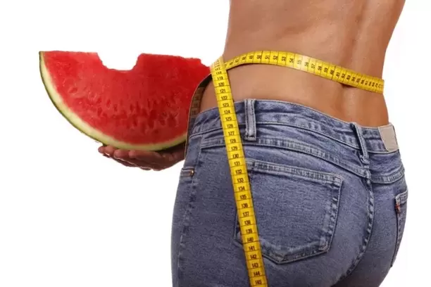 Arbūzu diētas svara zaudēšanas rezultāts ir 7-10 kg 10 dienu laikā
